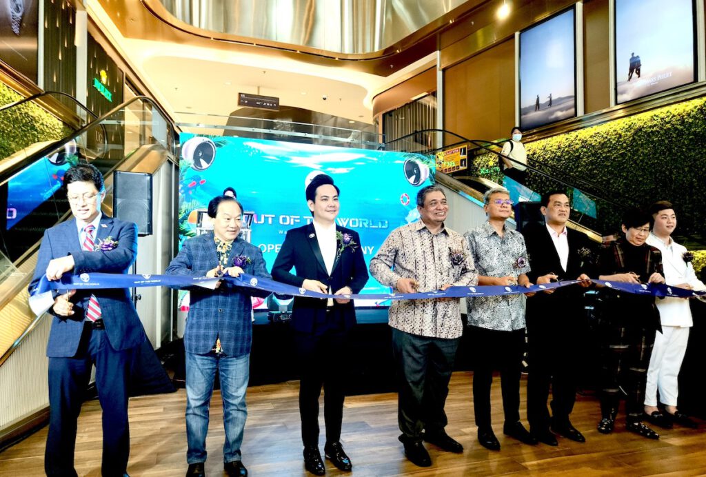 Group Photo - Launch of ‘Out of The World’ (OOTW), Malaysia’s first & largest Water & Music Festival